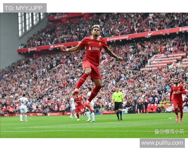 利物浦主场战胜曼联，重返英超榜首！